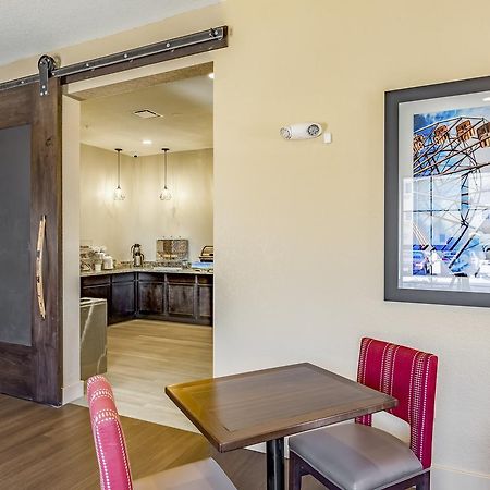 Comfort Inn Altoona-Des Moines エクステリア 写真