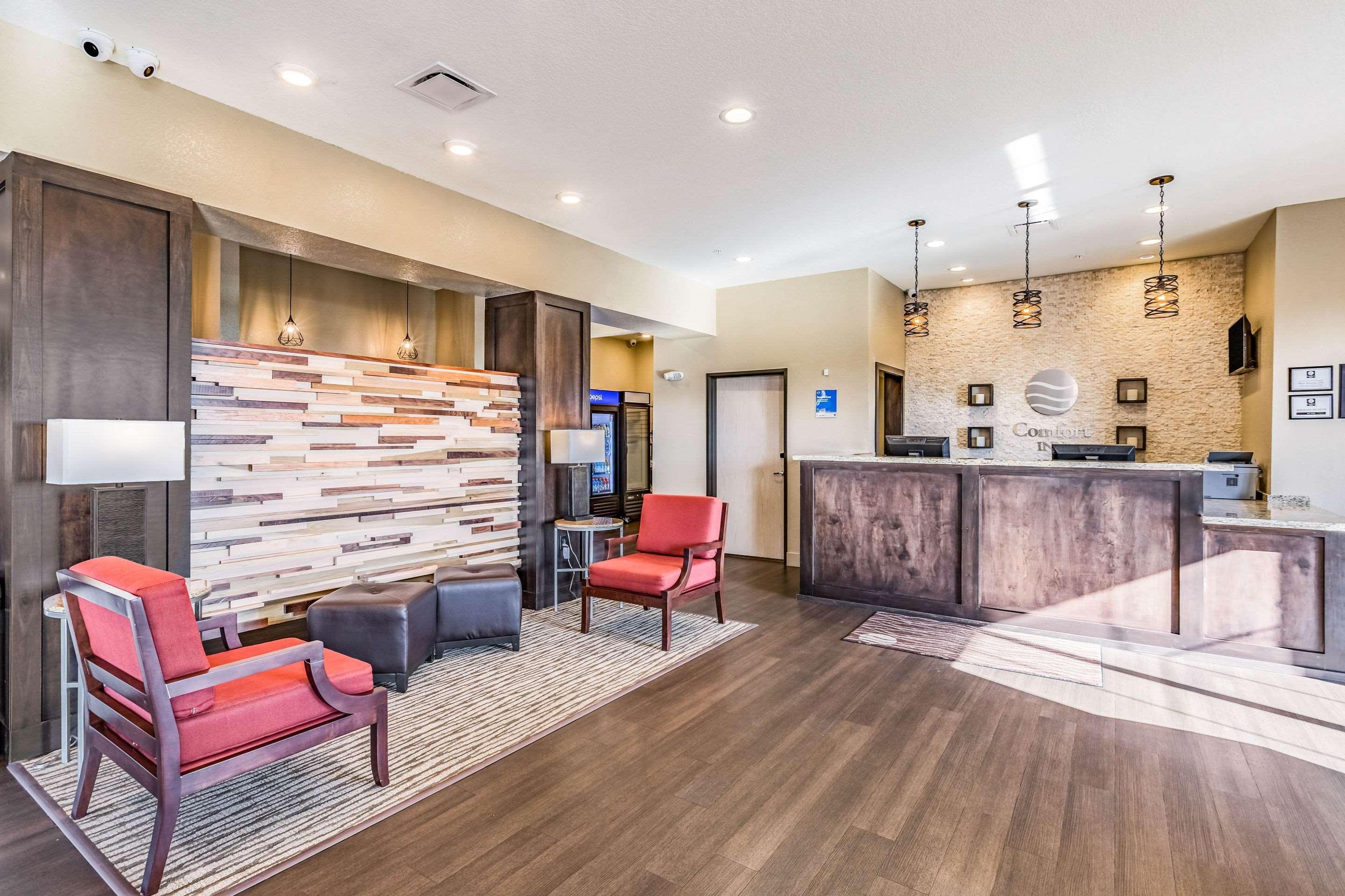 Comfort Inn Altoona-Des Moines エクステリア 写真