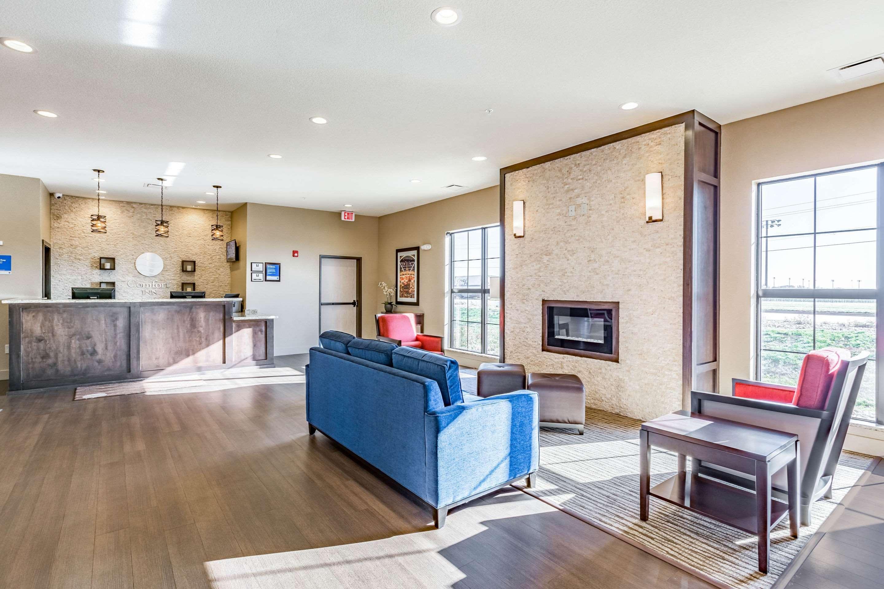 Comfort Inn Altoona-Des Moines エクステリア 写真