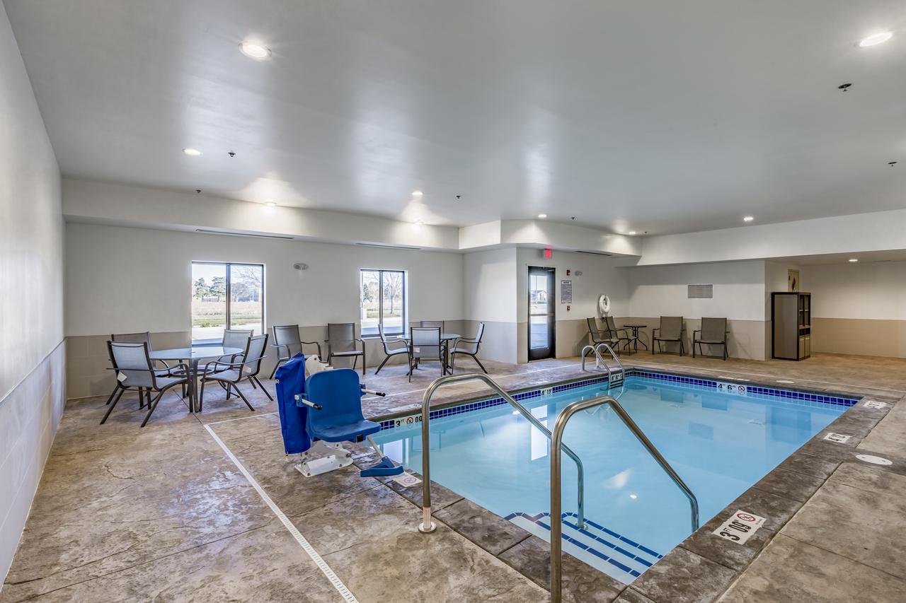 Comfort Inn Altoona-Des Moines エクステリア 写真